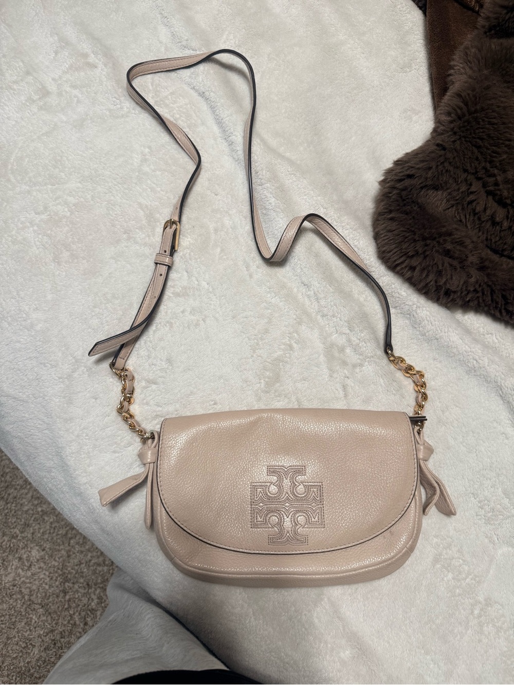 Tory Burch Blush Leather Crossbody with Gold Chain Trim